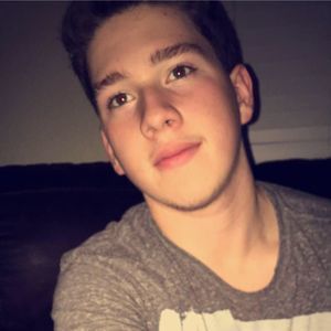 Meet your Posher, Aaron